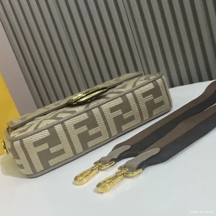 Affordable HOT Bag In Motif Grey Baguette Canvas FF Medium Fendi 0418